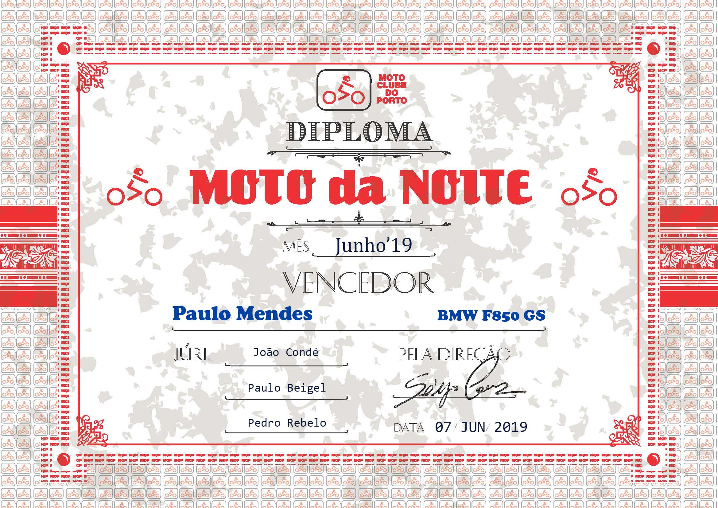Bifanas e Moto da noite
